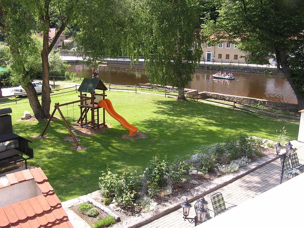 Růže Rožmberk nad Vltavou