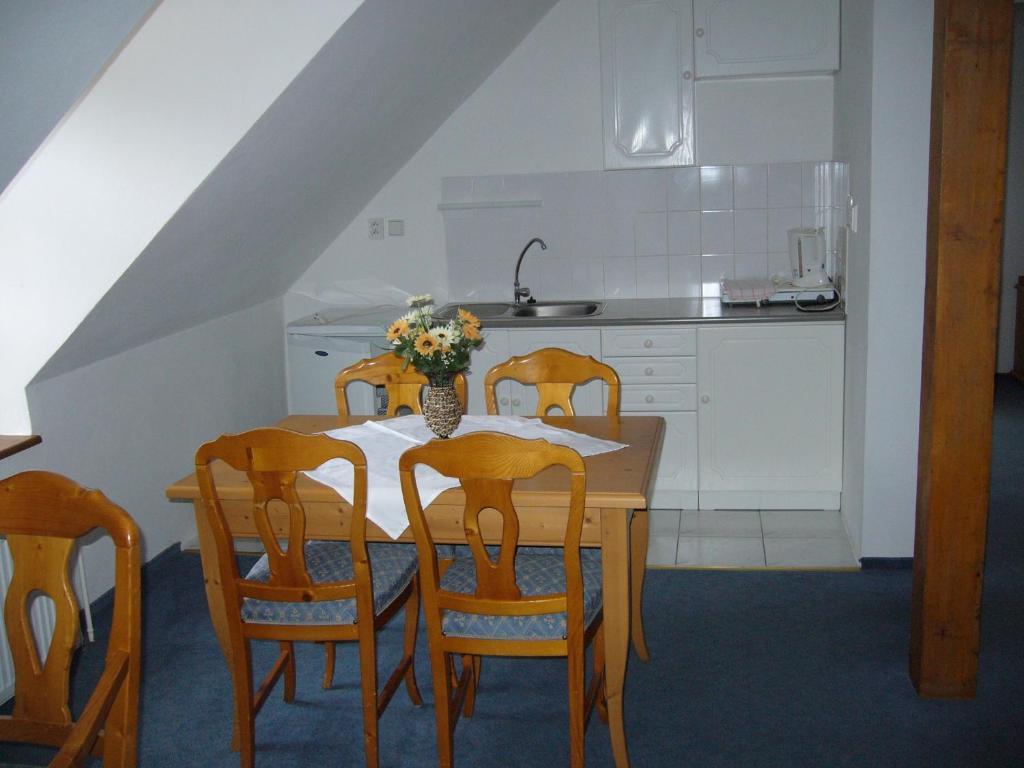 Růže Hotel 3*