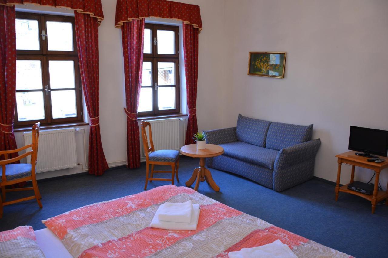 Růže Hotel 3*